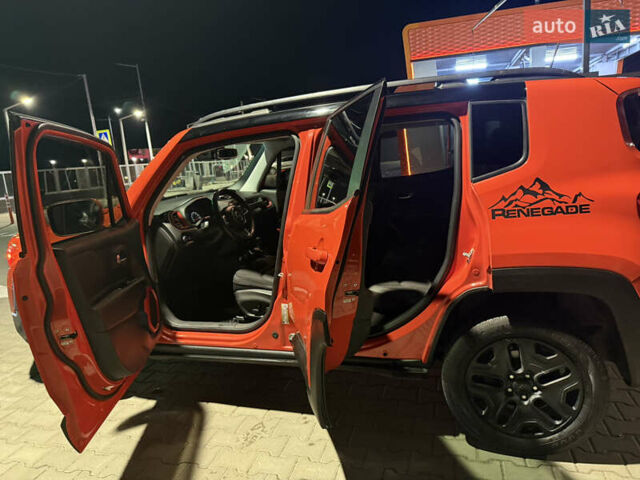 Джип Ренегат 2018 в Киеве на Automoto.ua Оранжевый Джип Ренегат, объемом двигателя 2.36 л и пробегом 154 тыс. км за 14600 $, фото 16 на Automoto.ua