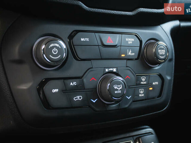 Оранжевый Джип Ренегат, объемом двигателя 0 л и пробегом 58 тыс. км за 17500 $, фото 19 на Automoto.ua