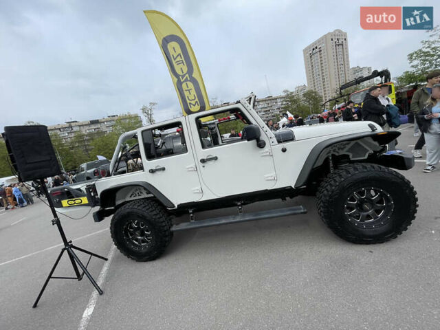 Белый Джип Вранглер, объемом двигателя 3.6 л и пробегом 132 тыс. км за 26500 $, фото 71 на Automoto.ua