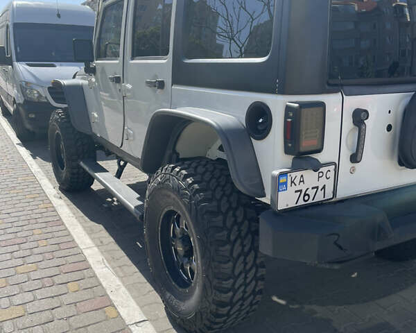 Белый Джип Вранглер, объемом двигателя 3.6 л и пробегом 132 тыс. км за 26500 $, фото 40 на Automoto.ua