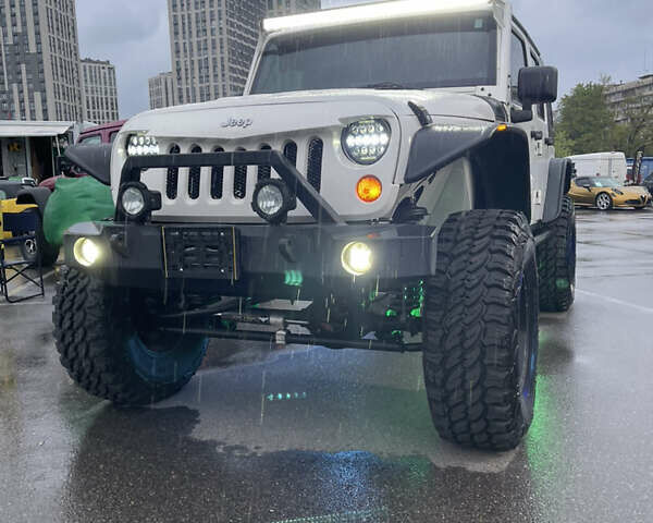 Белый Джип Вранглер, объемом двигателя 3.6 л и пробегом 132 тыс. км за 26500 $, фото 65 на Automoto.ua