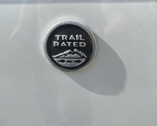 Белый Джип Вранглер, объемом двигателя 3.6 л и пробегом 132 тыс. км за 26500 $, фото 49 на Automoto.ua