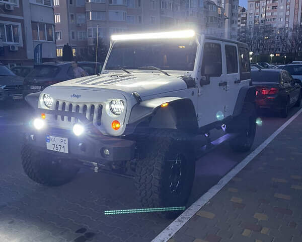 Белый Джип Вранглер, объемом двигателя 3.6 л и пробегом 132 тыс. км за 26500 $, фото 26 на Automoto.ua