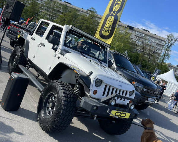 Белый Джип Вранглер, объемом двигателя 3.6 л и пробегом 132 тыс. км за 26500 $, фото 62 на Automoto.ua