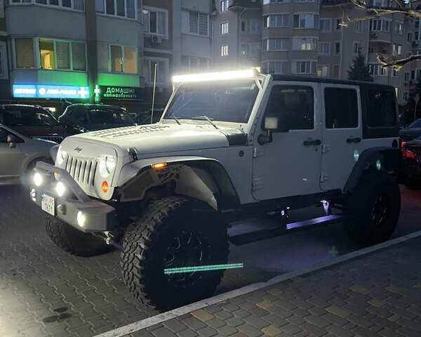 Белый Джип Вранглер, объемом двигателя 3.6 л и пробегом 132 тыс. км за 26500 $, фото 33 на Automoto.ua