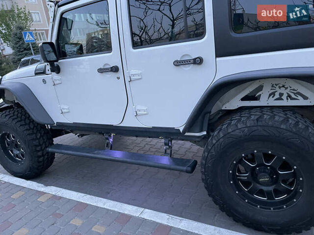 Белый Джип Вранглер, объемом двигателя 3.6 л и пробегом 132 тыс. км за 26500 $, фото 28 на Automoto.ua