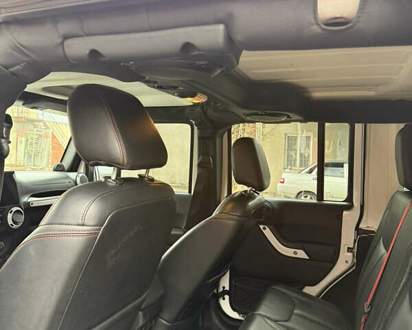 Белый Джип Вранглер, объемом двигателя 3.6 л и пробегом 159 тыс. км за 19800 $, фото 7 на Automoto.ua