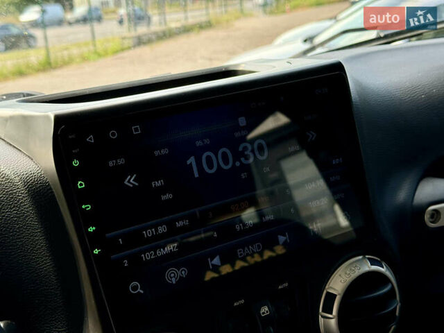 Белый Джип Вранглер, объемом двигателя 3.6 л и пробегом 224 тыс. км за 18999 $, фото 19 на Automoto.ua