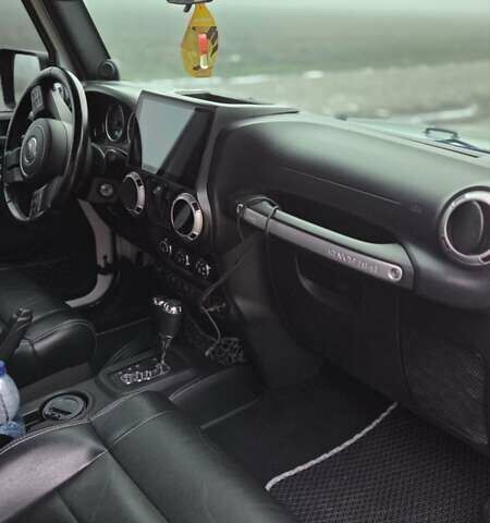 Белый Джип Вранглер, объемом двигателя 2.8 л и пробегом 96 тыс. км за 22700 $, фото 21 на Automoto.ua