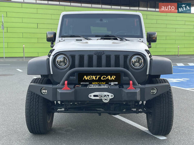 Джип Вранглер 2016 в Киеве на Automoto.ua Белый Джип Вранглер, объемом двигателя 3.6 л и пробегом 96 тыс. км за 27500 $, фото 29 на Automoto.ua