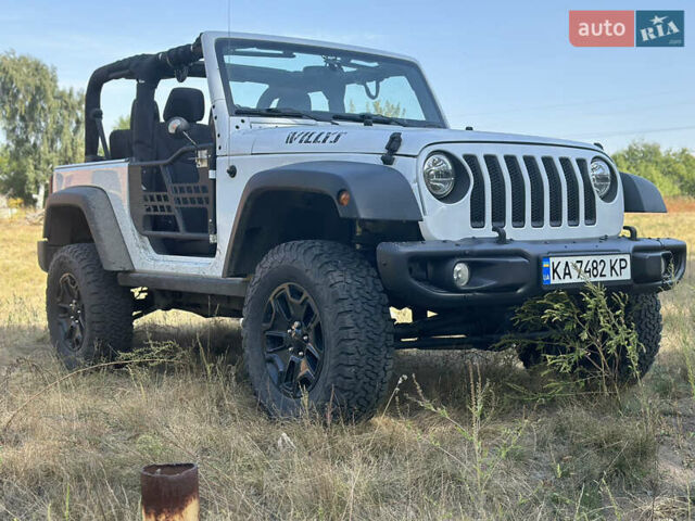 Белый Джип Вранглер, объемом двигателя 3.6 л и пробегом 150 тыс. км за 21000 $, фото 15 на Automoto.ua