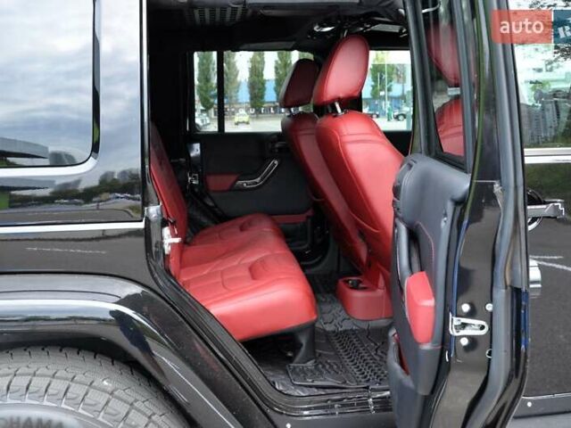 Белый Джип Вранглер, объемом двигателя 3.6 л и пробегом 67 тыс. км за 84500 $, фото 46 на Automoto.ua