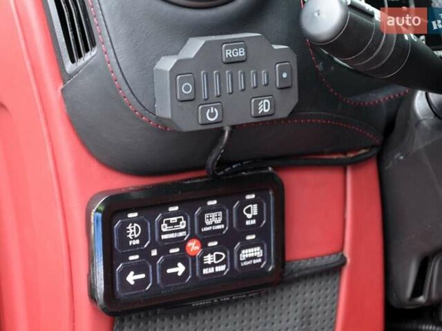 Белый Джип Вранглер, объемом двигателя 3.6 л и пробегом 67 тыс. км за 84500 $, фото 37 на Automoto.ua