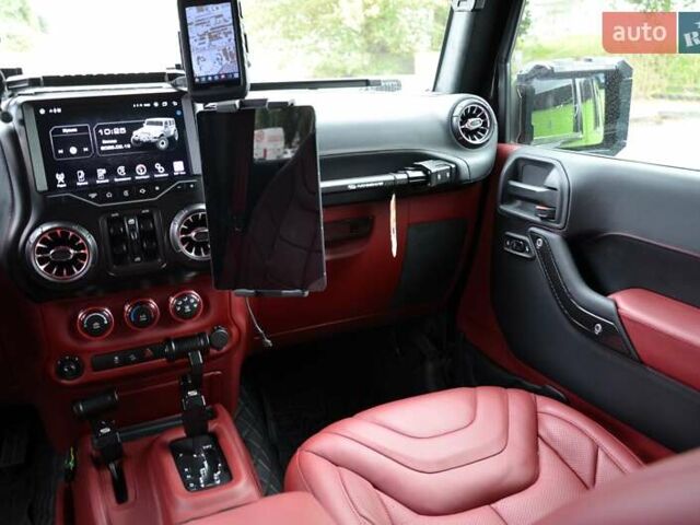 Белый Джип Вранглер, объемом двигателя 3.6 л и пробегом 67 тыс. км за 84500 $, фото 57 на Automoto.ua