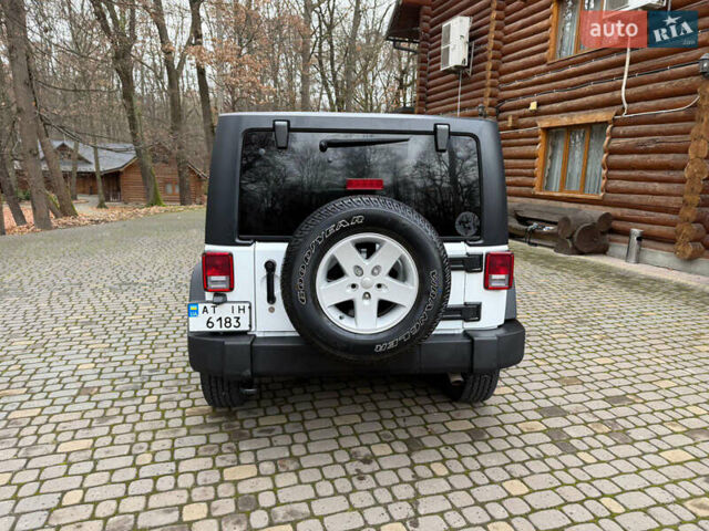 Білий Джип Wrangler, об'ємом двигуна 3.6 л та пробігом 47 тис. км за 19300 $, фото 11 на Automoto.ua