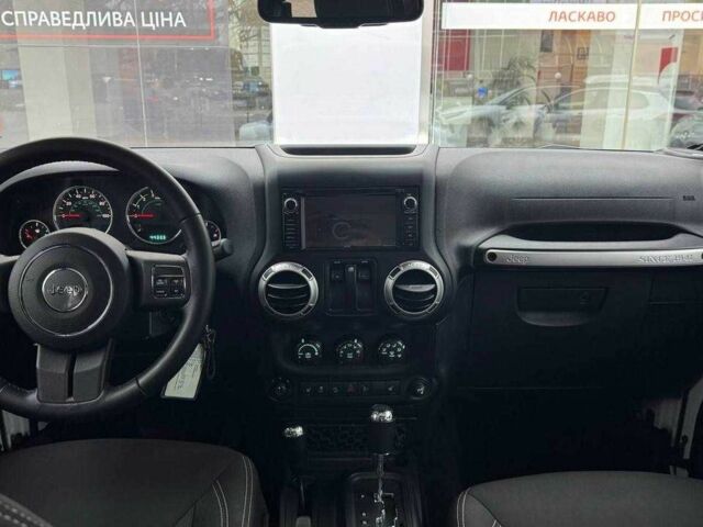 Белый Джип Вранглер, объемом двигателя 3.6 л и пробегом 44 тыс. км за 25916 $, фото 8 на Automoto.ua