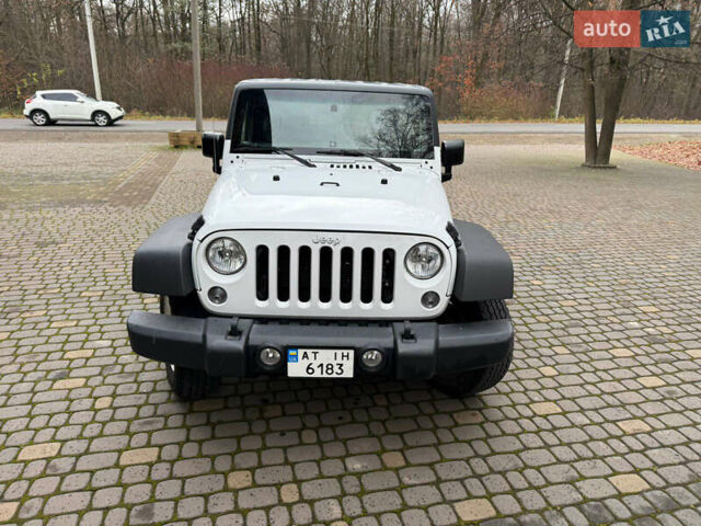 Білий Джип Wrangler, об'ємом двигуна 3.6 л та пробігом 47 тис. км за 19300 $, фото 13 на Automoto.ua