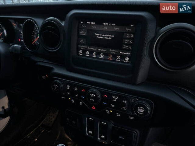 Белый Джип Вранглер, объемом двигателя 3.6 л и пробегом 82 тыс. км за 26000 $, фото 29 на Automoto.ua