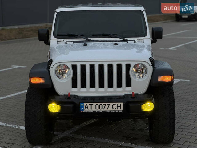 Белый Джип Вранглер, объемом двигателя 3.6 л и пробегом 82 тыс. км за 26000 $, фото 6 на Automoto.ua