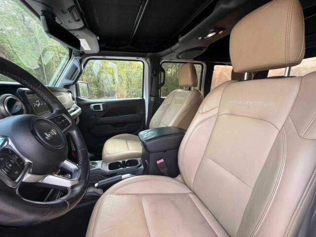 Білий Джип Wrangler, об'ємом двигуна 3.6 л та пробігом 38 тис. км за 7600 $, фото 10 на Automoto.ua