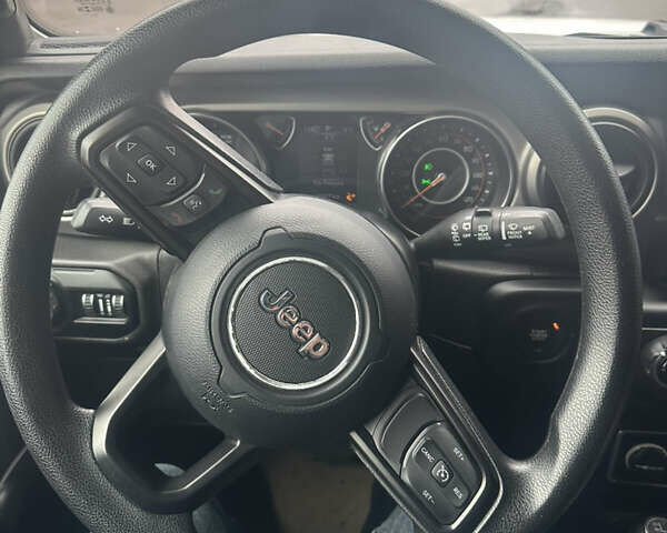 Белый Джип Вранглер, объемом двигателя 3.6 л и пробегом 30 тыс. км за 30777 $, фото 12 на Automoto.ua