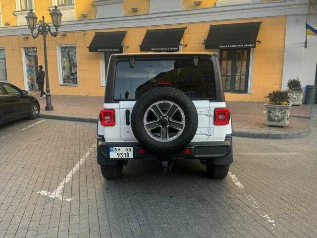 Белый Джип Вранглер, объемом двигателя 2 л и пробегом 49 тыс. км за 34000 $, фото 3 на Automoto.ua