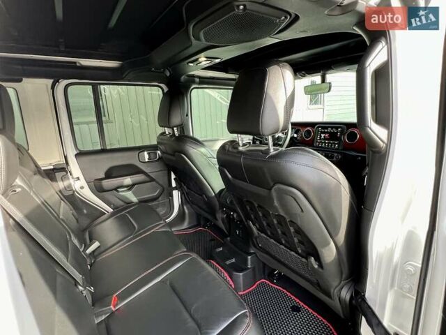 Джип Вранглер 2020 в Киеве на Automoto.ua Белый Джип Вранглер, объемом двигателя 3 л и пробегом 38 тыс. км за 59900 $, фото 63 на Automoto.ua