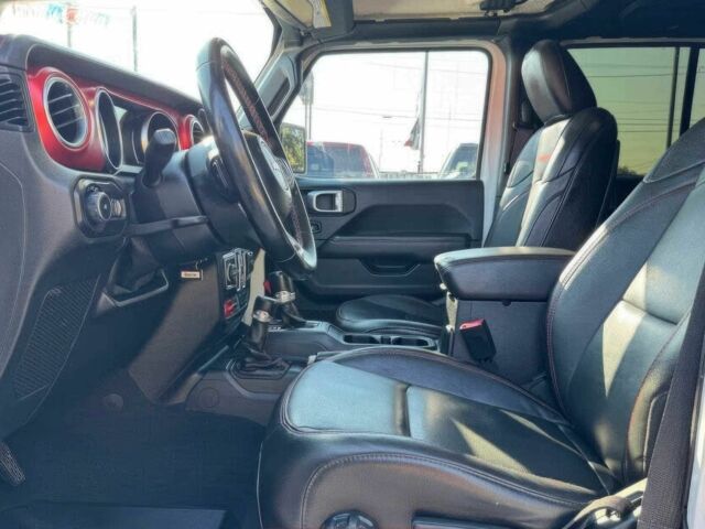 Белый Джип Вранглер, объемом двигателя 3.6 л и пробегом 33 тыс. км за 22000 $, фото 9 на Automoto.ua