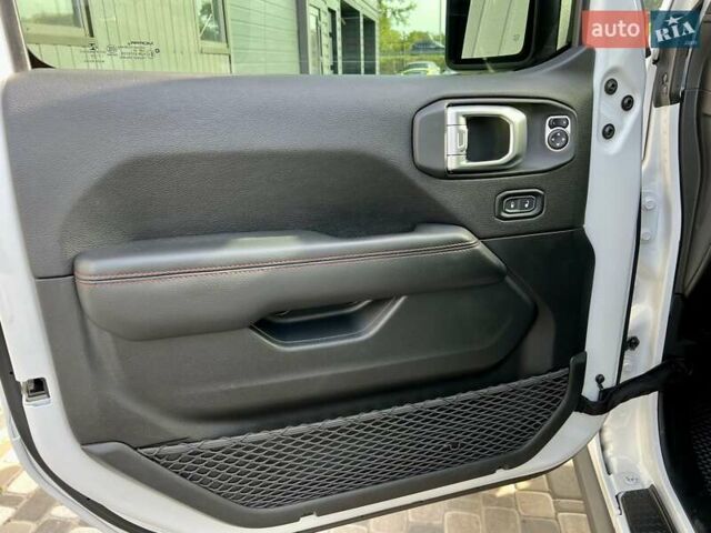 Джип Вранглер 2020 в Киеве на Automoto.ua Белый Джип Вранглер, объемом двигателя 3 л и пробегом 38 тыс. км за 59900 $, фото 30 на Automoto.ua