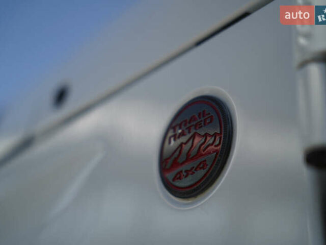 Білий Джип Wrangler, об'ємом двигуна 3.6 л та пробігом 24 тис. км за 45200 $, фото 17 на Automoto.ua