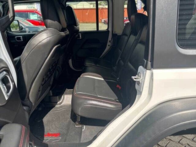 Білий Джип Wrangler, об'ємом двигуна 2 л та пробігом 37 тис. км за 16200 $, фото 9 на Automoto.ua