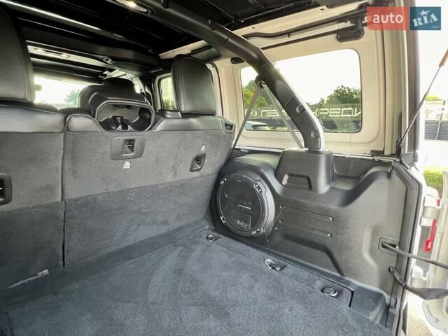 Джип Вранглер 2020 в Киеве на Automoto.ua Белый Джип Вранглер, объемом двигателя 3 л и пробегом 38 тыс. км за 59900 $, фото 52 на Automoto.ua