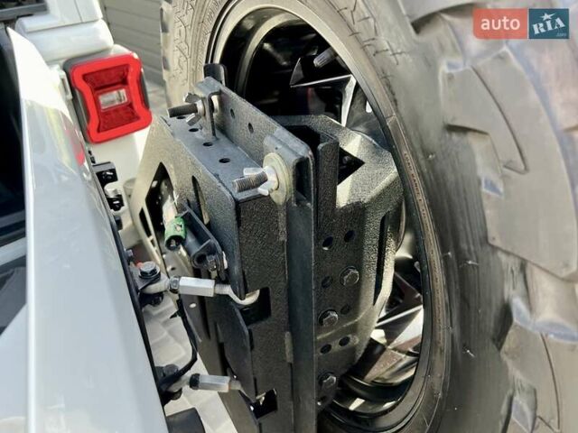 Джип Вранглер 2020 в Киеве на Automoto.ua Белый Джип Вранглер, объемом двигателя 3 л и пробегом 38 тыс. км за 59900 $, фото 56 на Automoto.ua