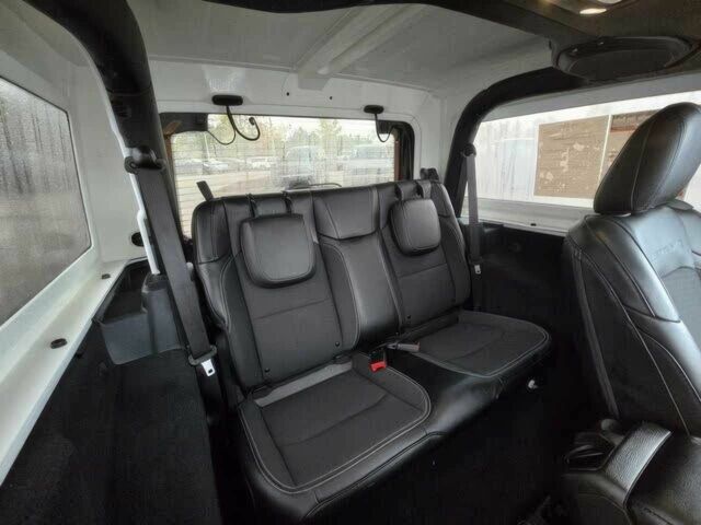 Белый Джип Вранглер, объемом двигателя 2 л и пробегом 22 тыс. км за 13300 $, фото 12 на Automoto.ua