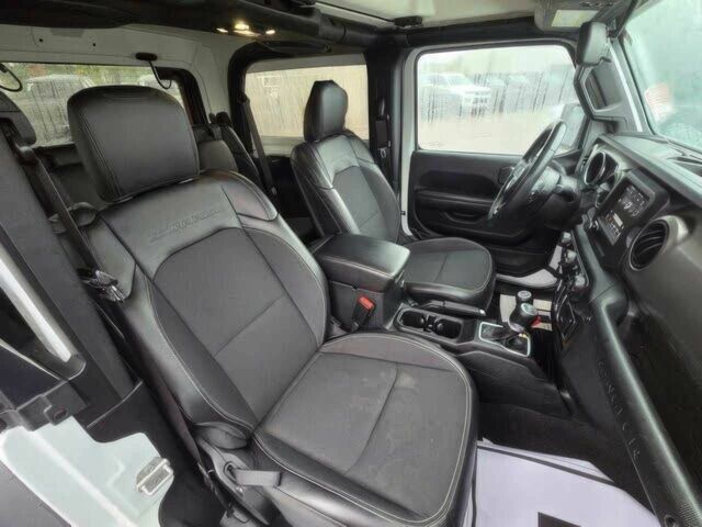 Белый Джип Вранглер, объемом двигателя 2 л и пробегом 22 тыс. км за 13300 $, фото 9 на Automoto.ua