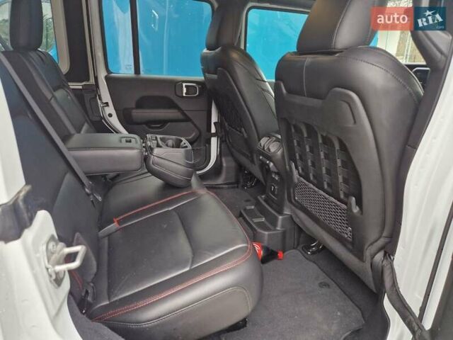 Белый Джип Вранглер, объемом двигателя 3.6 л и пробегом 65 тыс. км за 49950 $, фото 50 на Automoto.ua