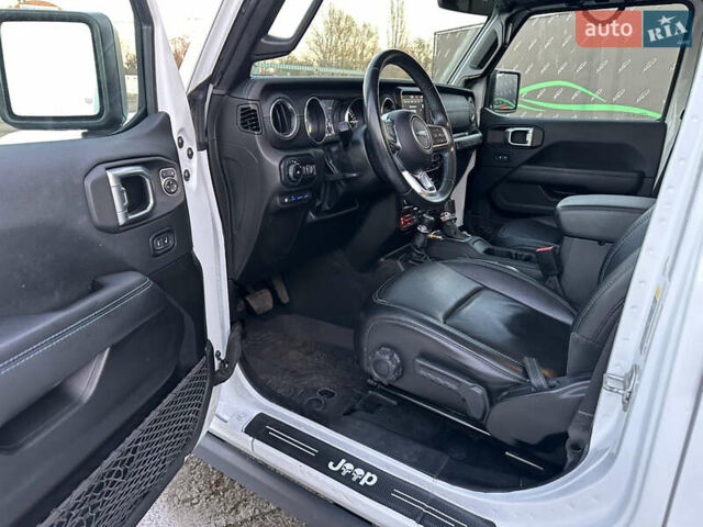 Белый Джип Вранглер, объемом двигателя 2 л и пробегом 75 тыс. км за 43500 $, фото 15 на Automoto.ua