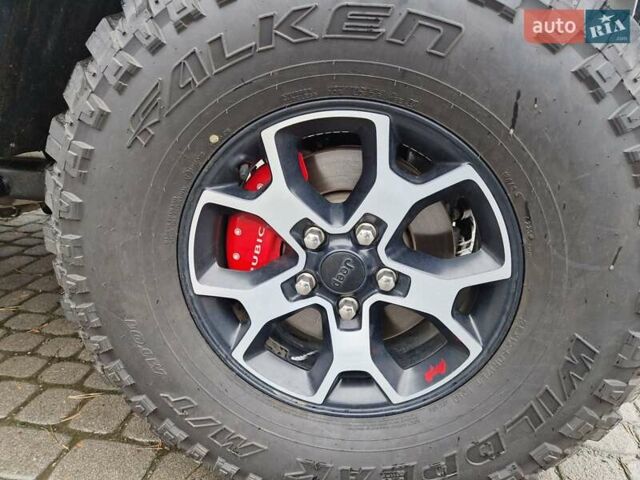 Белый Джип Вранглер, объемом двигателя 3.6 л и пробегом 65 тыс. км за 49950 $, фото 20 на Automoto.ua