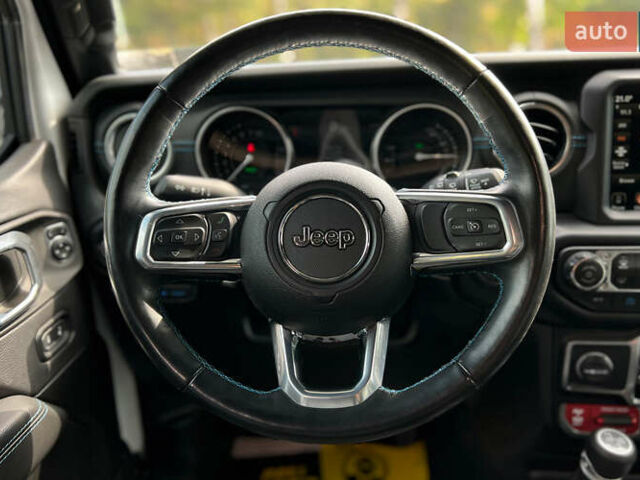 Белый Джип Вранглер, объемом двигателя 2 л и пробегом 32 тыс. км за 47700 $, фото 13 на Automoto.ua