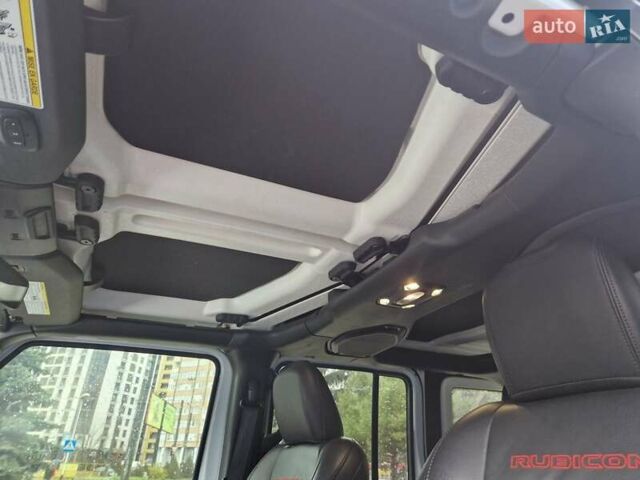 Белый Джип Вранглер, объемом двигателя 3.6 л и пробегом 65 тыс. км за 49950 $, фото 44 на Automoto.ua