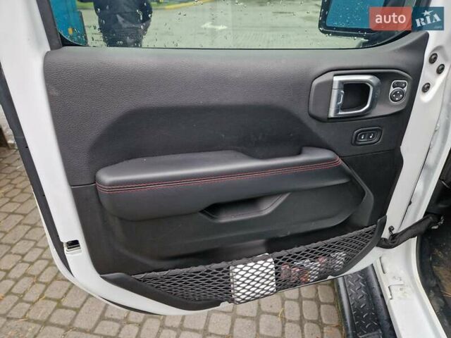 Белый Джип Вранглер, объемом двигателя 3.6 л и пробегом 65 тыс. км за 49950 $, фото 43 на Automoto.ua