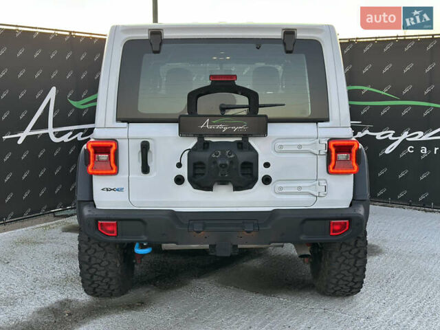 Белый Джип Вранглер, объемом двигателя 2 л и пробегом 75 тыс. км за 43500 $, фото 3 на Automoto.ua
