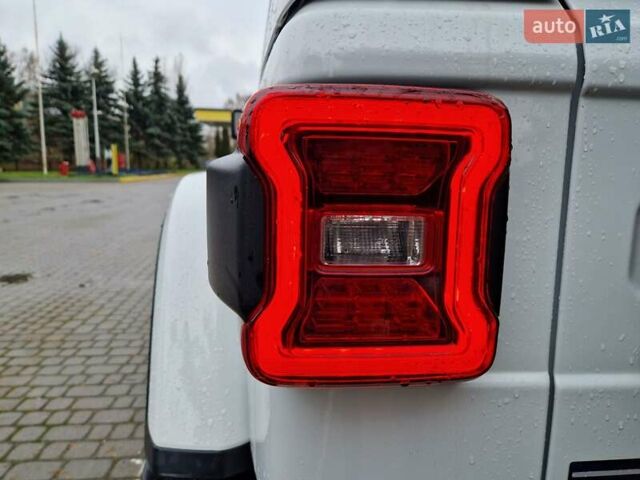 Белый Джип Вранглер, объемом двигателя 3.6 л и пробегом 65 тыс. км за 49950 $, фото 32 на Automoto.ua