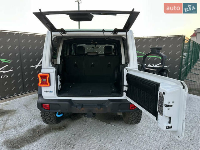 Белый Джип Вранглер, объемом двигателя 2 л и пробегом 75 тыс. км за 43500 $, фото 32 на Automoto.ua