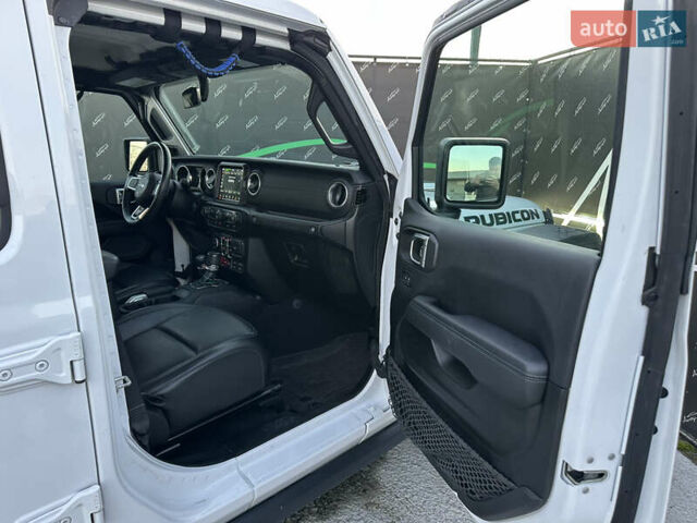 Белый Джип Вранглер, объемом двигателя 2 л и пробегом 75 тыс. км за 43500 $, фото 4 на Automoto.ua