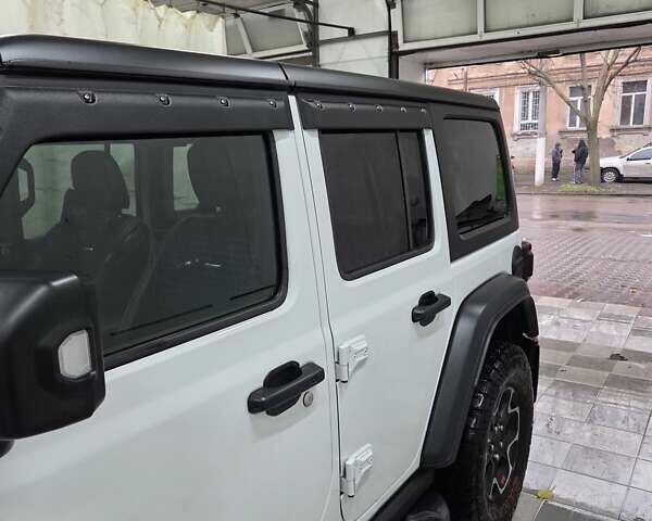 Білий Джип Wrangler, об'ємом двигуна 2 л та пробігом 24 тис. км за 58500 $, фото 4 на Automoto.ua