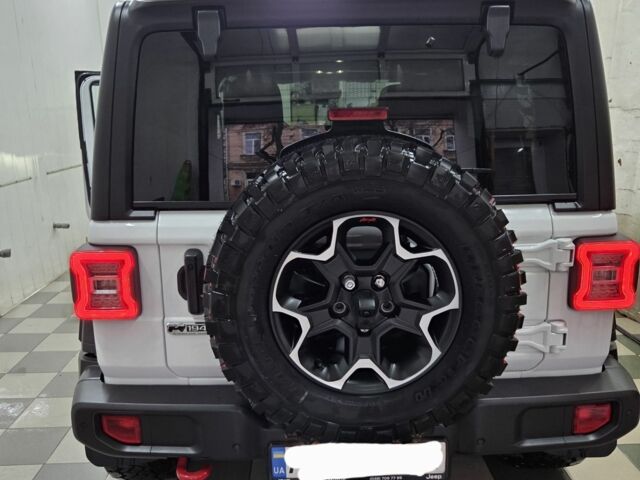 Білий Джип Wrangler, об'ємом двигуна 2 л та пробігом 24 тис. км за 58500 $, фото 1 на Automoto.ua