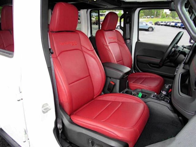 Джип Вранглер 2024 в Киеве на Automoto.ua Белый Джип Вранглер, объемом двигателя 6.4 л и пробегом 11 тыс. км за 18500 $, фото 9 на Automoto.ua