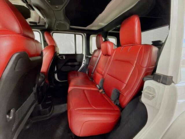 Білий Джип Wrangler, об'ємом двигуна 6.4 л та пробігом 16 тис. км за 15000 $, фото 9 на Automoto.ua