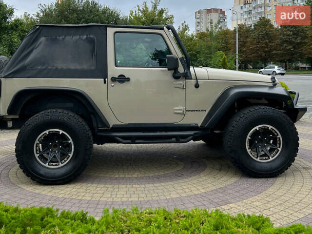 Бежевий Джип Wrangler, об'ємом двигуна 3.6 л та пробігом 105 тис. км за 19500 $, фото 7 на Automoto.ua